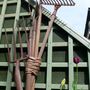 Old_garden_tools_sculpture