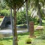 Another view of the palms. 