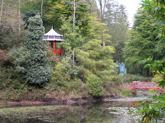 Japanese lake at Portmeirion